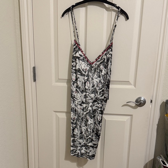 **NWT** Marilyn Monroe chemise and matching robe by Warners - Picture 1 of 8